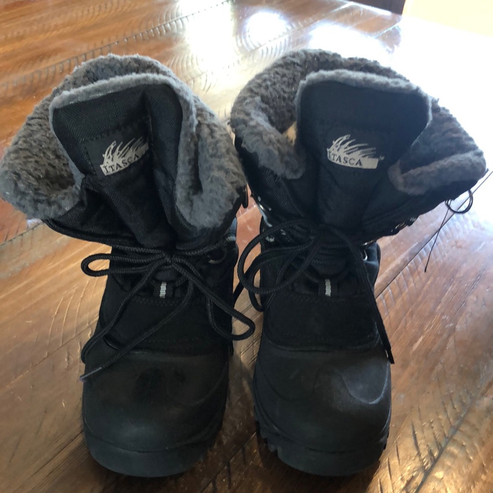 Boys winter boots